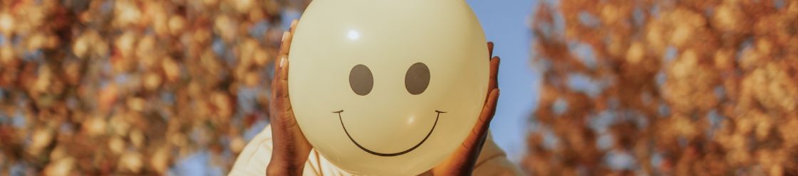 「讚美」別人的英文句子：你讓我非常開心